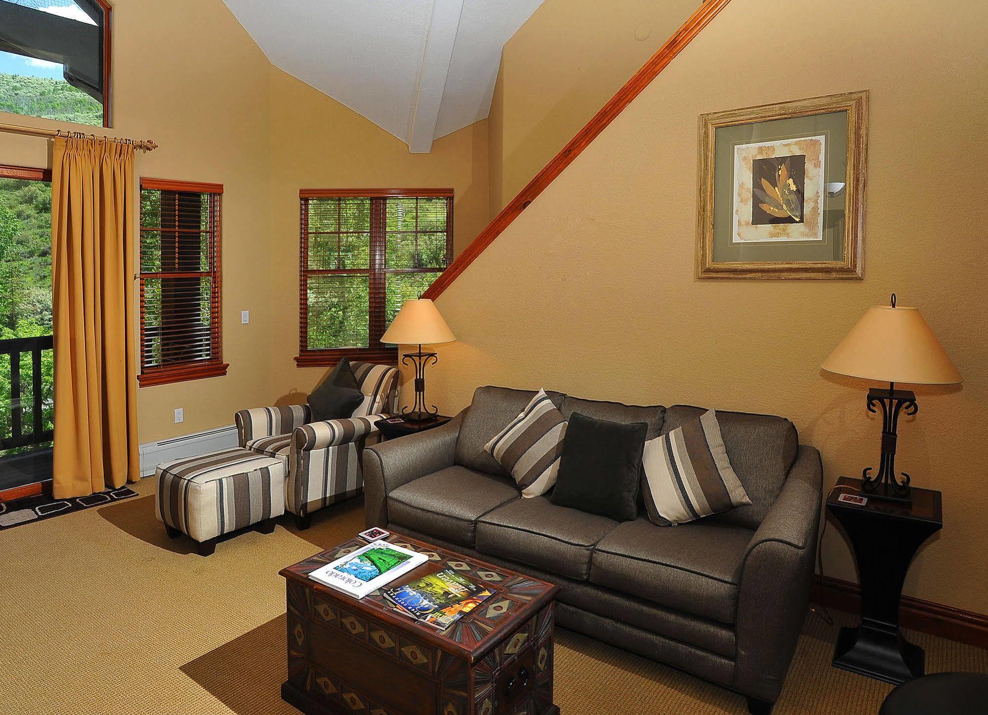 Lodge At Brookside Avon Village Esterno foto