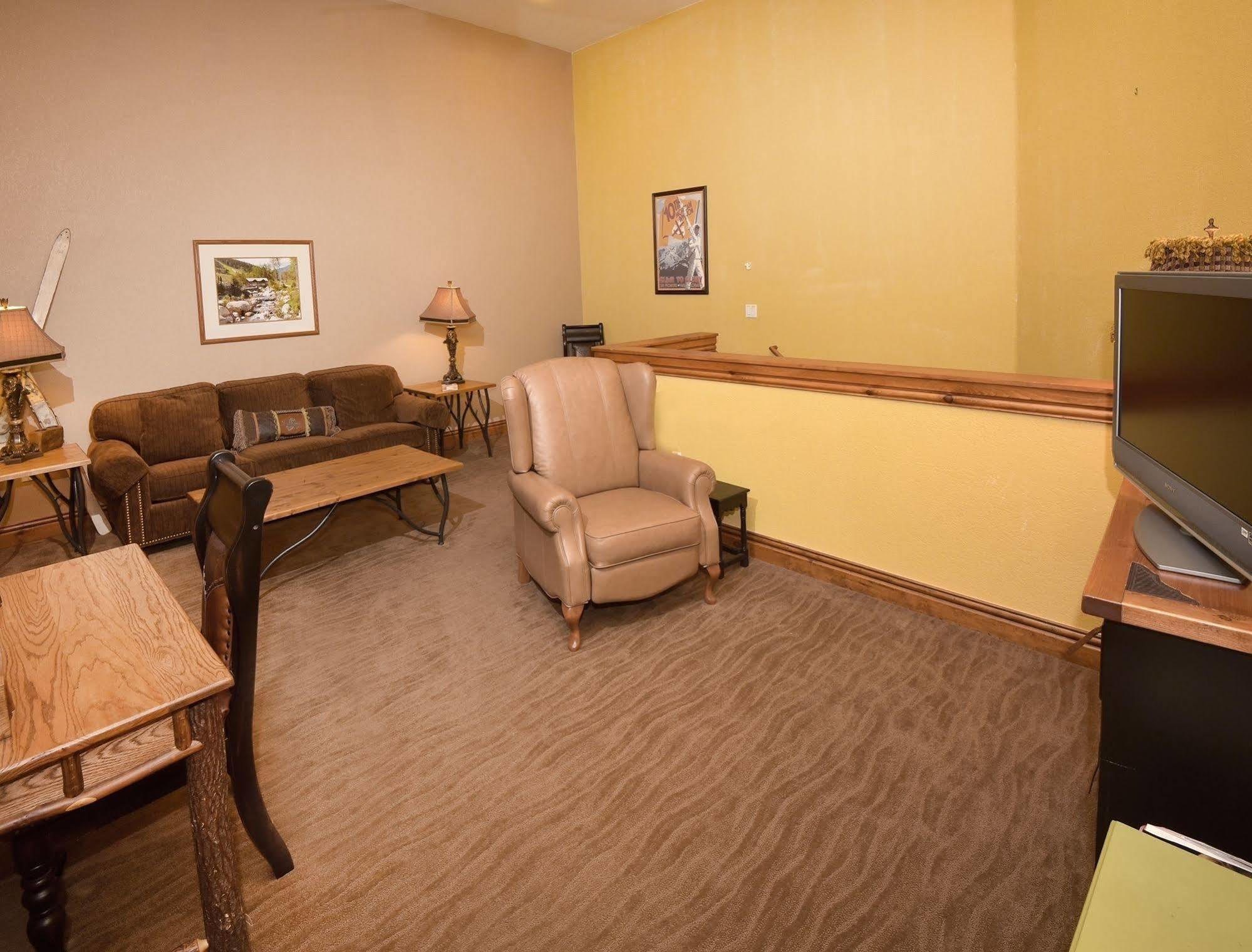 Lodge At Brookside Avon Village Esterno foto